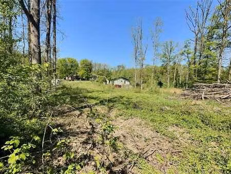 terrain avec accès par 2 rues