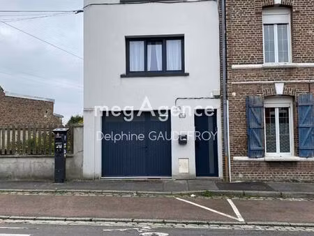 maison 3 pieces-chambre-bureau-terrasse-garage