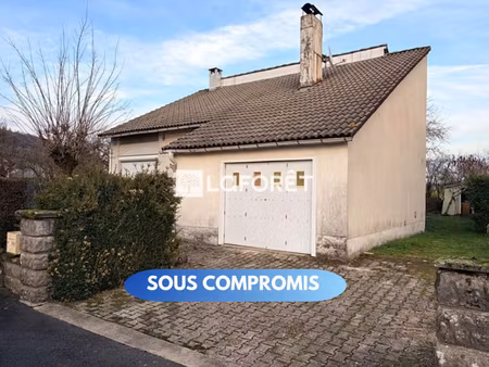 arpajon sur cere maison plain-pied de 118 m² 4 chambres sur une parcelle de 657 m²