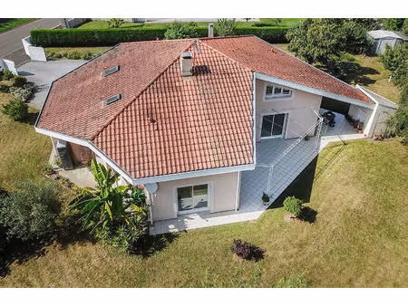 maison d'architecte avec vue sur les pyrénées hagetmau 7 pièce(s) 188 m2