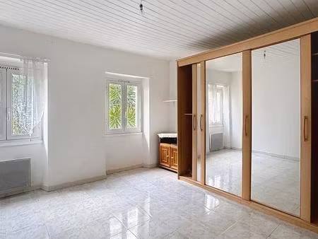 maison 2 chambres à vendre  jardin de 113 m2 - stationnements collectifs