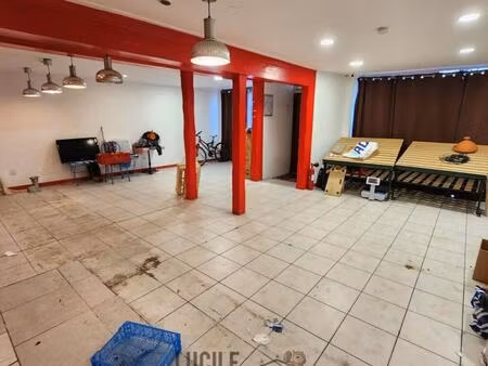 local commercial + maison