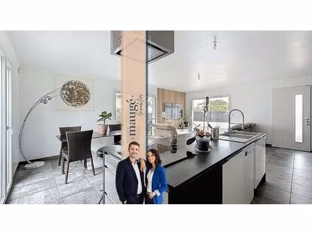 maison - plain pied - 3 chambres - garage - terrasse - jardin - au calme