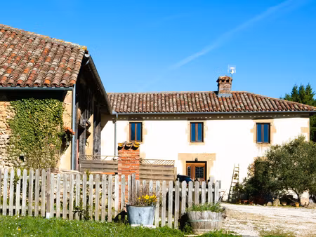 propriété exceptionnelle  ferme ancienne rénovée  gîte  vue