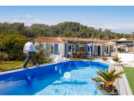 peillon - maison 3 pièces - jardin - piscine - dépendances - parking