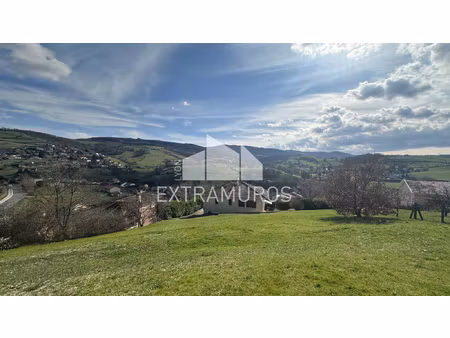 a vendre en exclusivite a proximite du centre de sourcieux l