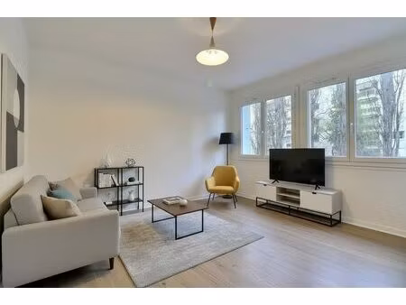 t2- secteur inspé- garage et cave