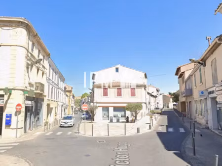 a vendre local commercial de 45 m² - 13800 istres