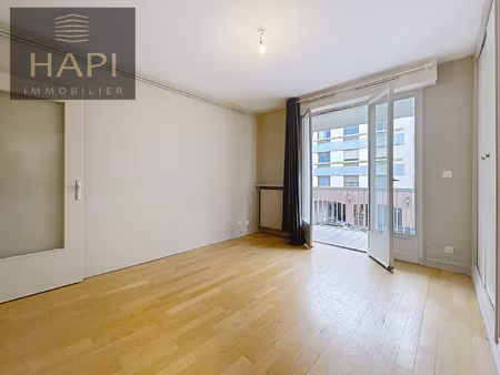 appartement t1 bis avec stationnement et balcon