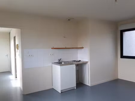 agréable studio de 27.80m2 à deux pas de la gare de lannion