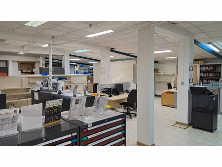 annecy (boulevard du fier / secteur stade) _ location local commercial de 287 m²