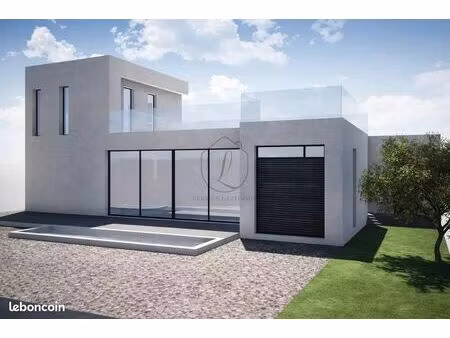 terrain 587 m² figari