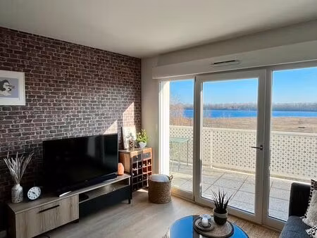 appartement meublé à louer / 2 pièces / 45 m2 / balcon / places de stationnement