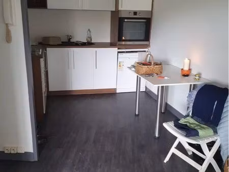a louer appartement 3 pièces (t3) 72 9 m² remis à neuf