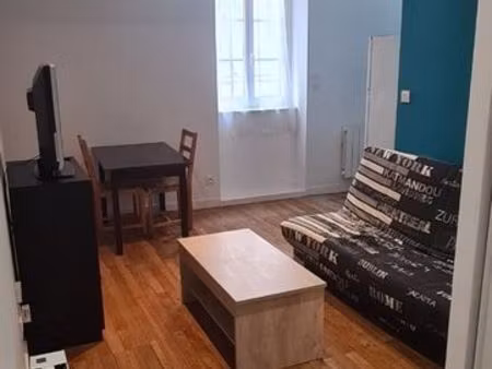 appartement à louer rue philibert laguiche