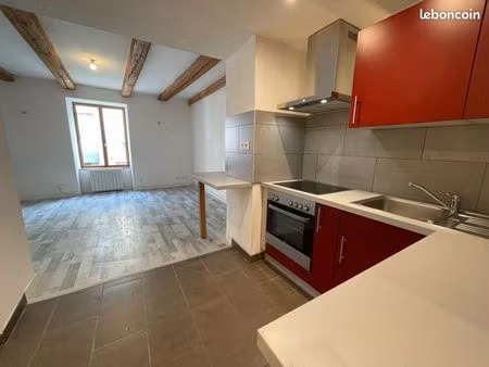 appartement t2 -38 m2- centre historique de montbéliard