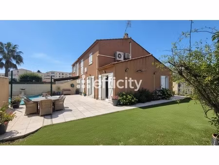 maison 5 pièces - 102 m²