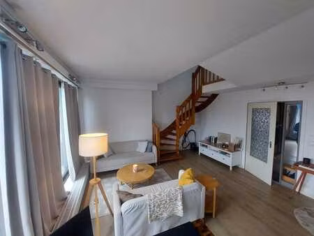 appartement duplex avec 2 chambres