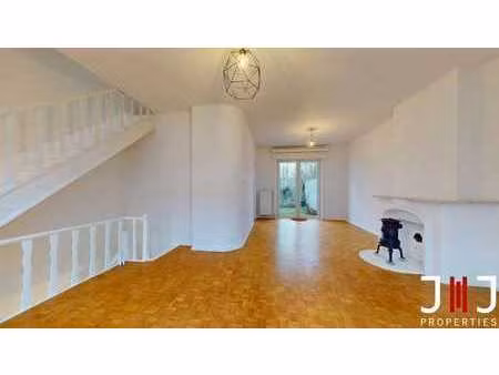 auderghem - maison 2 chambres avec garage + jardin