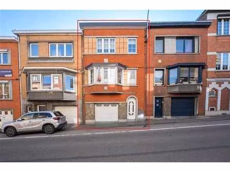 maison 3 chambres avec terrasse et jardin – proche du centre