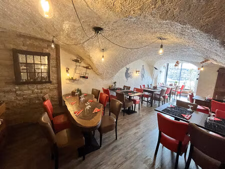 local commercial saint crepin 208 m2