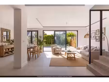 maison neuve de 200 m² avec piscine et 4 chambres en-suite