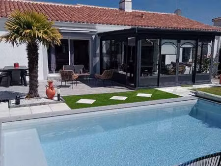 vente maison piscine aux sables-d'olonne (85100) : à vendre piscine / 118m² les sables-d'o