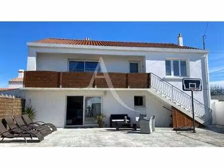 vente maison à noirmoutier-en-l'île (85330) : à vendre / 154m² noirmoutier-en-l'île