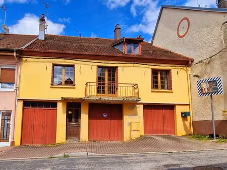 axe strasbourg- saint-die : maison mitoyenne avec 3 garages et p