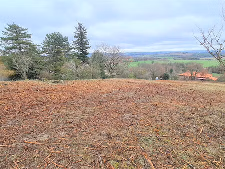 giroussens beau terrain de 1051 m2 en pente avec vue imprenable sur toute la vallée