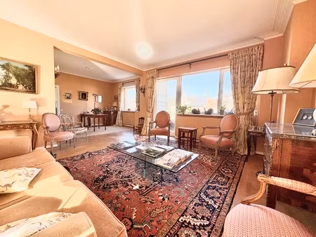 appartement te huur in ukkel met 3 slaapkamers