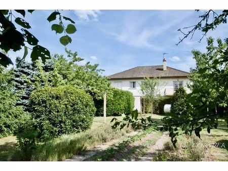 saint aignan le jaillard maison d'environ 158m2- 4 chambres- terrain de 1 147 00 m²