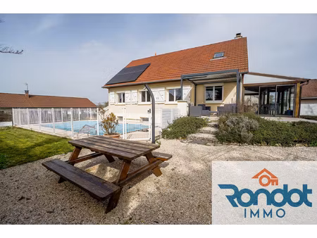 maison 7 pieces / 5 chambres / environ 136 m2 au sol / parce