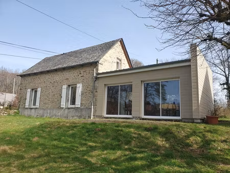 maison en pierres entièrement rénovée au calme  proche du bo