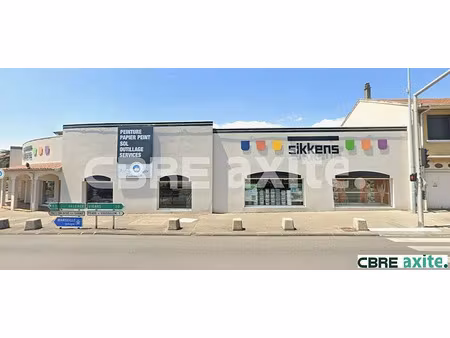 vente commerce roussillon 862 m²