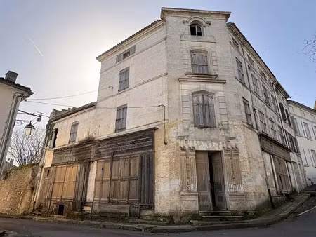 vente maison 10 pièces 240 m² à montmoreau (16190)  26 000 €