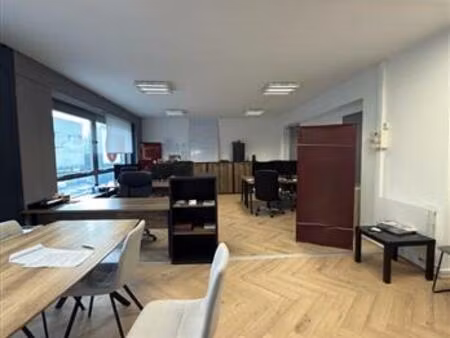vente bureau croix 58 m²