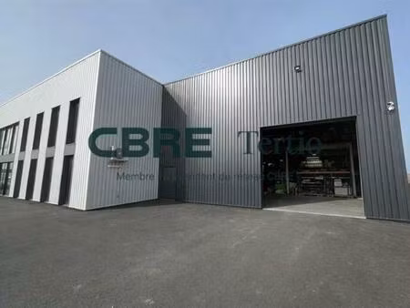 location local d'activités joué-lès-tours 1 173 m²