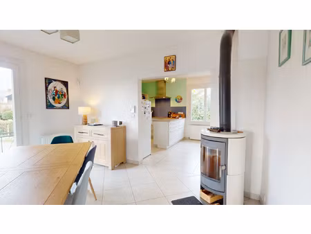 8 pièces 237 m2 1050 m2 maison contemporaine de 237m2 en car