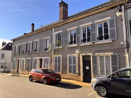 ensemble immobilier avec local professionnel loué – henrichemont