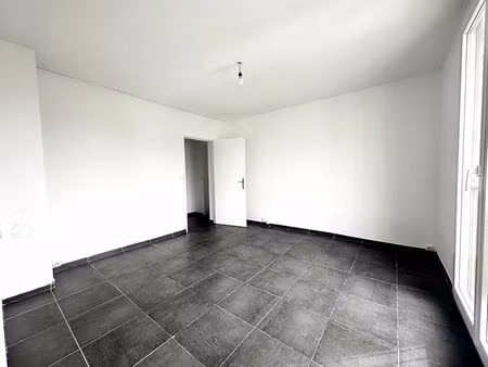 annonce vente appartement 3 pièces de 56m2 à salon de provence (13300) - paruvendu.fr ref 