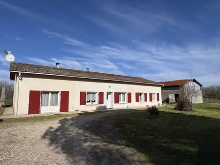 vente maison 5 pièces 127 m² à neuvicq (17270)  157 500 €