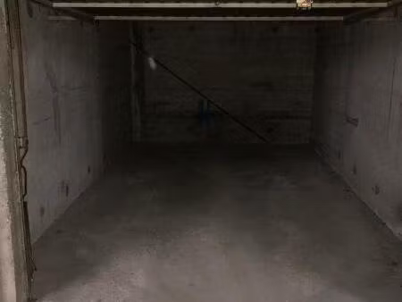 location parking st chamond 42400