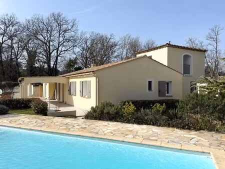 bagnols en foret villa individuelle 145m2 5 pièce(s) terrain 2000m2 double garage piscine