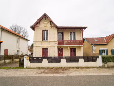 achat maison 8 pièces 212m²