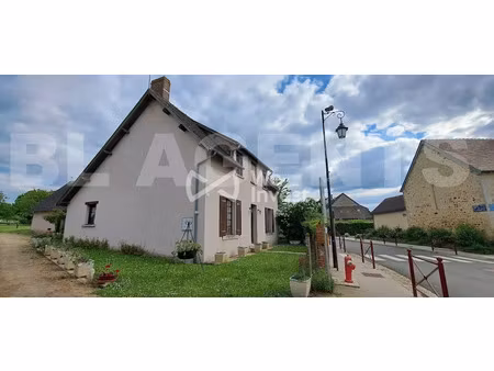 vente maison 6 pièces 167.2 m² à lignières-la-carelle (72610)  210 200 €