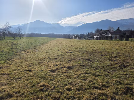 terrain - 909 m²