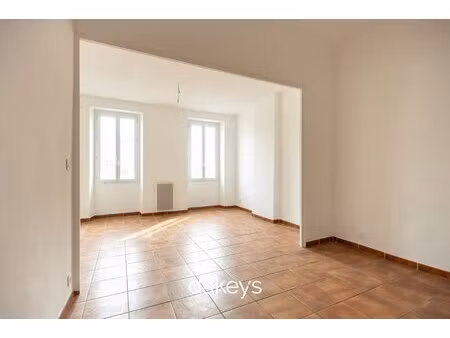 à vendre – t1 dernier étage - lumineux – bd vauban – marseille 13006