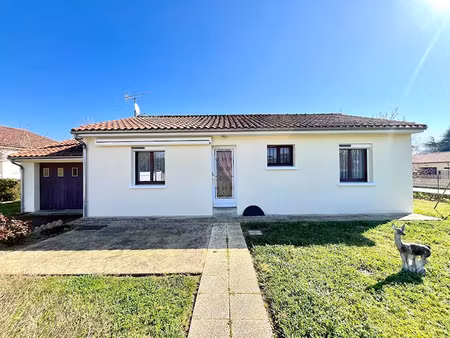 vente maison 4 pièces 75 m² à lencloître (86140)  185 000 €