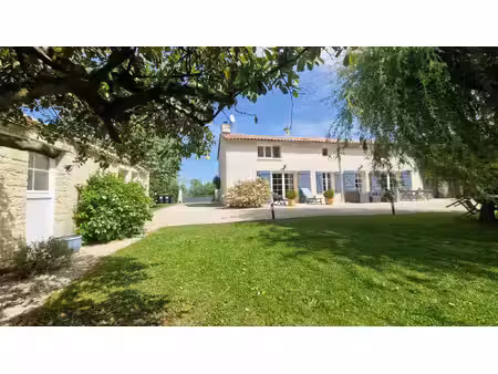 achat maison 6 pièces 199m² st martin de bernegoue 79230